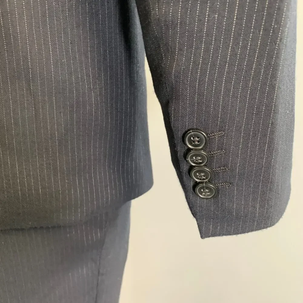 EMPORIO ARMANI Chest Size 40 Navy White Pinstripe Wool Blend 34 30 Suit